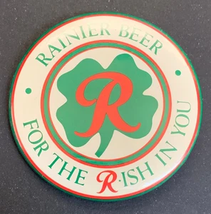 Cerveza Rainier Vintage Botón Irlandés Para el R-ish en ti 2 3/16" Pinback - Imagen 1 de 2