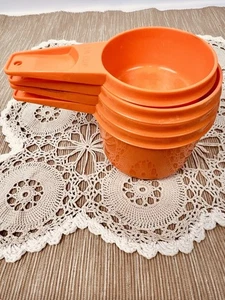 4er Set Vintage Ernte Orange Tupperware Messbecher 3/4, 2/3, 1/2, 1/4 - Bild 1 von 13