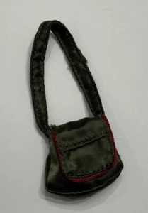 BRATZ PURSE BAG STUDY HALL STYLE FASHION PACK 2001 GREEN RED DOLL ACCESSORIES - Picture 1 of 4