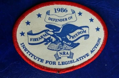 NATIONAL RIFLE ASSOCIATION DEFENDER OF FIREARMS FREEDOM 1986 NRA PATCH - Image 1 of 2