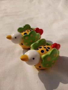 VINTAGE CAROL ELDRIDGE FOR SILVERSTRI SALT N PEPPER SHAKERS CHICKENS - Picture 1 of 8