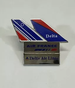 Spilla bavero Delta Air Lines Air France Airlines Alliance 1999 da collezione blu rossa - Foto 1 di 5
