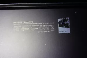 Asus Zenbook UX305F (13,3 Zoll IPS FHD) (Intel Core-m 5Y10, 8GB 512GB SSD QWERTY - Bild 1 von 24