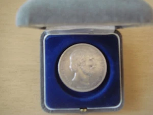 2 1/2 Dutch Silver Guilder 1868 King Willem III G.H.V.L.Der Nederlanden Collecto - Picture 1 of 5