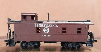 ROCO Western Style Cupola Caboose ~ PENNSYLVANIA ~ Rd# PRR 478120 - HO {C} - Image 1 of 4