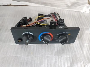 AC Heater HVAC Climate Control Unit 1994-1996 Chevy Caprice Impala SS 16192891 - Picture 1 of 8