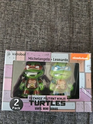TMNT Teenage Mutant Ninja Turtles MICHELANGELO & LEONARDO 2 Pack KidRobot 2021 Foto 1 de 4
