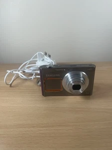 Samsung DV300F Smart Digital Camera 16.1MP 2 Screens selfies - Purple + Charger - Picture 1 of 8