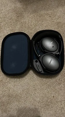Bose Quiet comfort 25s Noise Cancelling Headphones. Barely Used. - Image 1 of 2