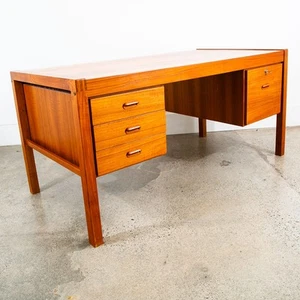 Mid Century Danish Modern Desk Floating 4 Drawer Teak Executive File Large Mcm - Picture 1 of 10