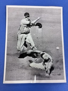 1944 Marty Marion George McQuinn Original 6x8 Newspaper Wire Photo St. Louis - Picture 1 of 2
