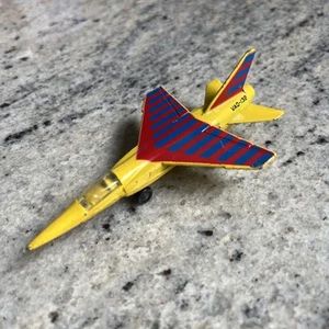 Vintage Matchbox Sky Buster SB4 Mirage F1 VAQ-132 Yellow Jet Fighter Diecast - Picture 1 of 9