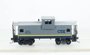 HO Scale Walthers 931-505 CSX Extended Vision Caboose - Picture 1 of 7