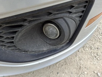 Luz de conducción usada se adapta a: Ford Fusion 2010 conducción antiniebla sin bisel grado A Foto 1 de 4