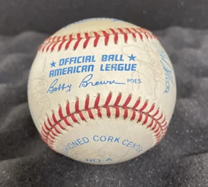 Bobby Brown American League Baseball mit Unterschriften - Bild 1 von 23