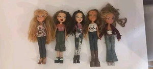 Vintage 2001 Bratz Bundle 5 Dolls Cloe, Yasmin, Sasha, Jade - Picture 1 of 4