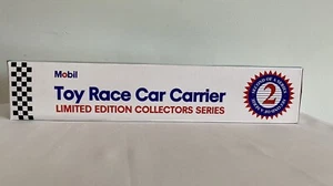 Mobil 1 Spielzeug Rennwagen Träger Limited Edition Sammler Serie 2 - Bild 1 von 4