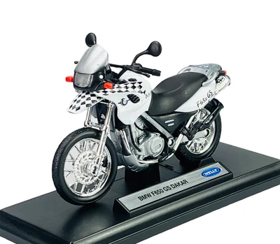 WELLY BMW F650 GS DAKAR 1:18 DIE CAST MODEL NEW IN BOX LICENSED MOTORCYCLE - Image 1 of 4