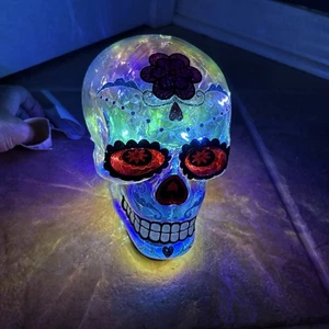 Giorno dei Morti Vetro Iridescente Accendi Teschio Batteria Halloween Nuovo, Difetto/Foto - Foto 1 di 7