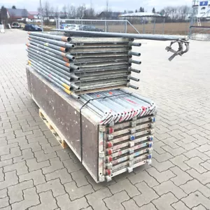 Stahlgerüst 101 m² Robustboden gebraucht Fassadengerüst Baugerüst Layher Assco - Bild 1 von 3