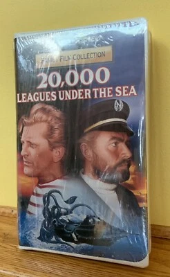 Sealed Disney VHS 20,000 Leagues Under The Sea Movie Video Clamshell - Image 1 of 4