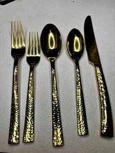 NEW Paris Hammered Gold Hampton Forge 281 Titanium ONE Single 5pc Place Setting - Picture 1 of 8