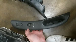 1996-1998 Pontiac Grand Am Passenger Right Rear Window Switch OEM - Picture 1 of 2