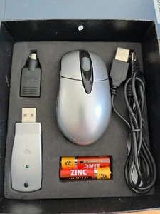 Metro RF Wireless Mini Optical 3 Button Scroll Mouse Left or Right Hand - Picture 1 of 1