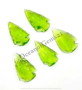 Manmade Apple Green Peridot Arrowhead Crystal ,4 Pieces, Loose Gemstone Cabochon - Picture 1 of 8