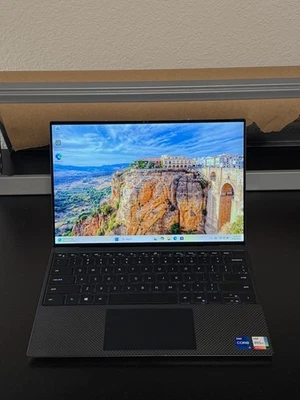 Dell XPS 13 9310 prata UHD+ 4K+ Touch I7-1185G7 3.00GHz 32GB 512GB SSD Win 11 - Imagem 1 de 4