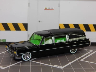 Cadillac Miller Meteor Funeral 1963 caja negra Hot Wheels coche fúnebre negro suelto Foto 1 de 4