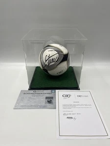 Fußball Cristiano Ronaldo signiert Portugal Fußball Real Madrid Autogramm CR7 - Picture 1 of 10