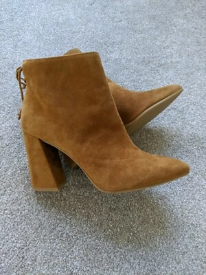 $570 NEW Stuart Weitzman Grandiose Suede Leather Pointed Toe Ankle Boot Bootie 8 - Image 1 of 4