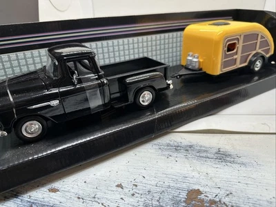 Motormax American Classics Black 1955 Chevy Pick Up Camper Trailer 1:24 - Image 1 of 4