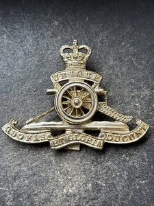 Royal Artillery, kleines Barett Stay Bright British Army Mützenabzeichen. Drehrad. - Bild 1 von 4