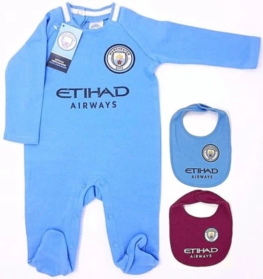 MANCHESTER CITY FC PIGIAMA NEONATI CARROZZINA GIOCO GROW BODY MCFC - Immagine 1 di 4