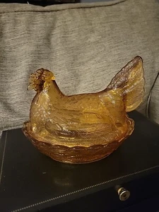 RARO LG Wright?/Fenton? Vetro depressione oro giallo gallina su nido coda spaccata vintage - Foto 1 di 10