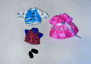 Barbie kleiner Bruder Tommy und Schwester Kelly Konvolut Kleidung - Bild 1 von 4