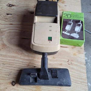 Staubsauger Privileg 220V 700W - Bild 1 von 5