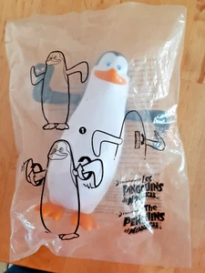 Burger King Penguins Of Madagascar Kowalski Figure With Moving Wings Sealed - Picture 1 of 3