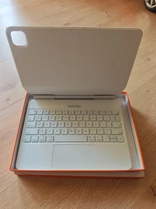 Touchpad Keyboard Case For iPad Air 5 iPad Air 4 10.9 White - Picture 1 of 1