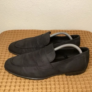 H&M Shoes Mens Sz 9 42 Casual Slip On Apron Toe Penny Loafer Flats Black Suede - Picture 1 of 8