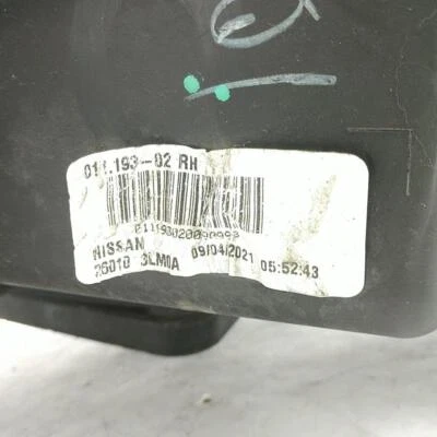 Faro para conjunto NV200 OEM picado derecho Foto 1 de 4