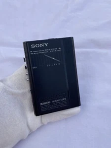 Vintage Rare Sony WM-F103 Walkman Cassette Player, AM/FM Radio -RAR-1988- - Bild 1 von 8