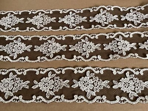 9 1/2 YDS VINTAGE GORGEOUS ECRU COTTON FLORAL EMBROIDERED ON BLACK POLY NET - Picture 1 of 3
