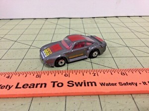 loose good looking Matchbox Porsche 959 car, FREE shipping!