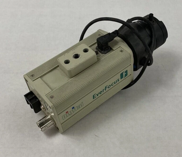 EverFocus EQ200A/NN Color Digital Camera 1/3" 3.5-8mm Lens For Parts or Repair - Image 1 of 4