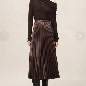 Sam Frenzel Fabrique Mari Pleated Midi Skirt M Vegan Leather Maroon Hi Waist NEW - Picture 1 of 12