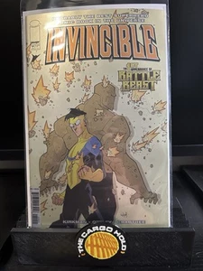 INVINCIBLE #19 FOIL VARIANT Battle Beast Blind Bag Secret Reprint NM - Picture 1 of 2