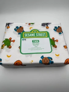 Sesame Street Halloween TWIN 100% Cotton Sheet Set Ernie Bert Oscar Elmo Cookie - Picture 1 of 4